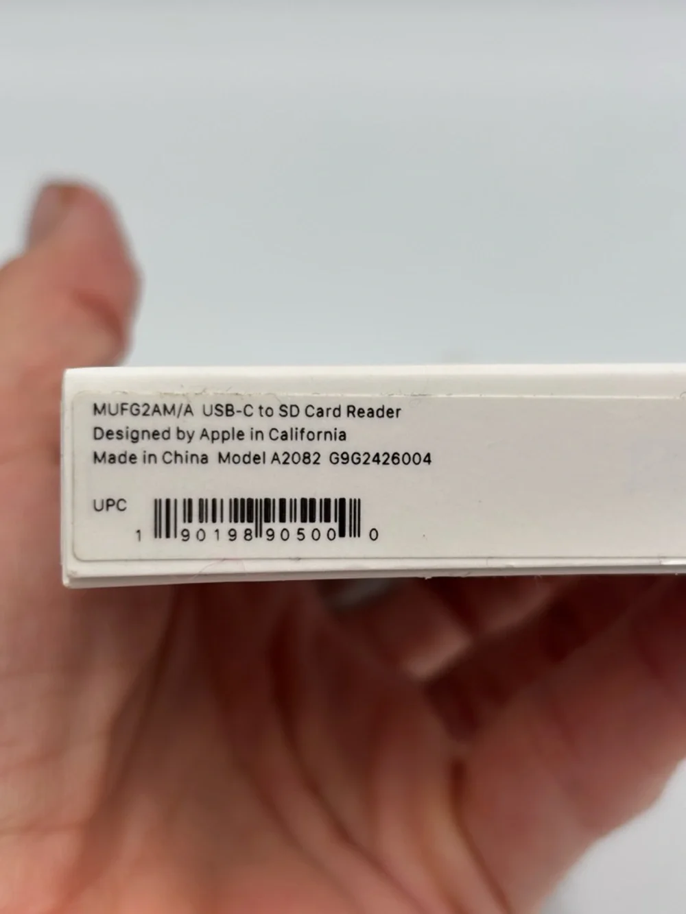 Apple USB-C to SD Card Reader Adapter Original Brand New for iPad iMac MacBook